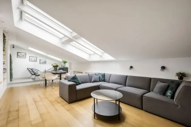 ShortStayPoland Plac Mirowski B82