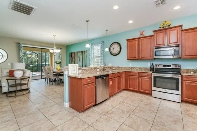 Showhome 5 Bedroom Champions Gate Villa 1401mvd - Mutfak