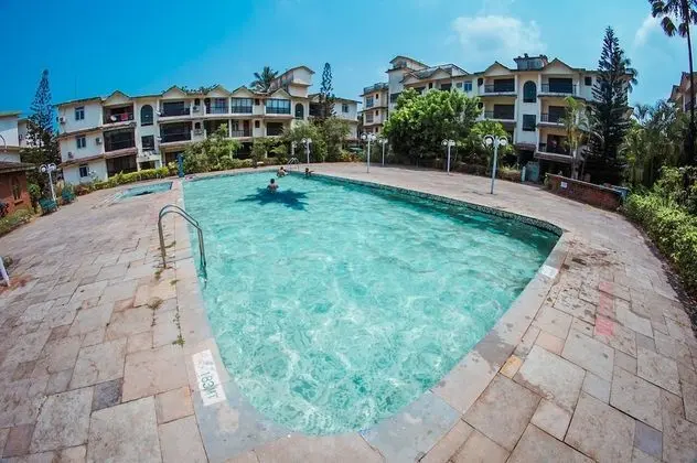 Showstopper Apartments 1 BHK Garden View - Havuz
