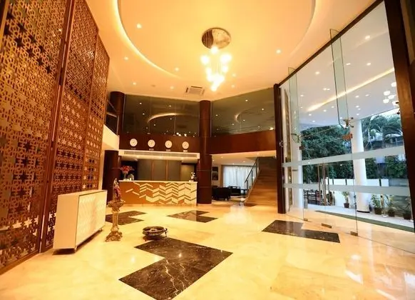 Shravanti Sarovar Portico Bengaluru - Lobi