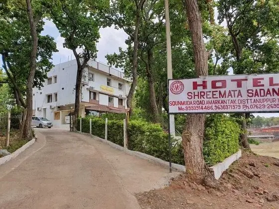 Hotel Shree Mata Sadan - 1