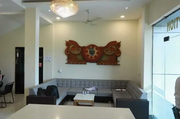 Hotel Shri Khedapati International - Lobi