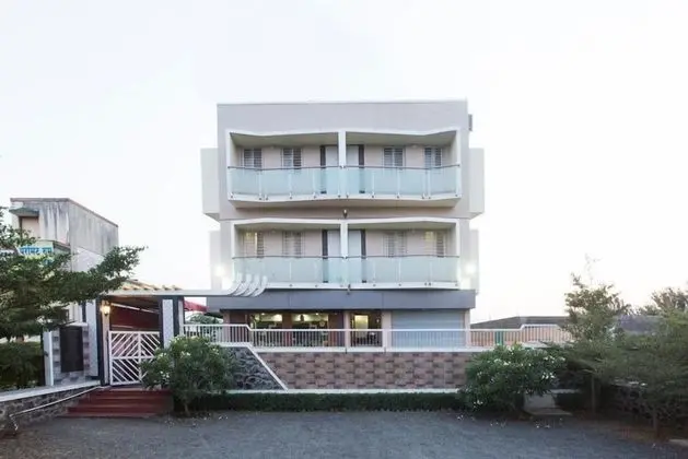 Hotel Shri Niwas Executive
