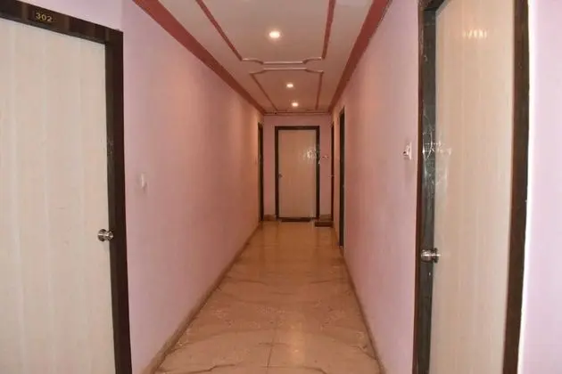 Hotel Shri Ram International