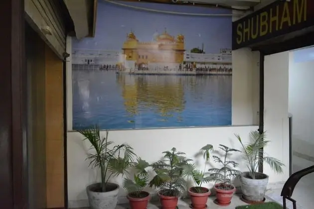 Shubham Hotel