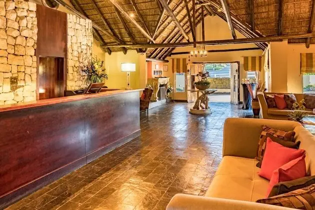 Shumba Valley Lodge - Lobi