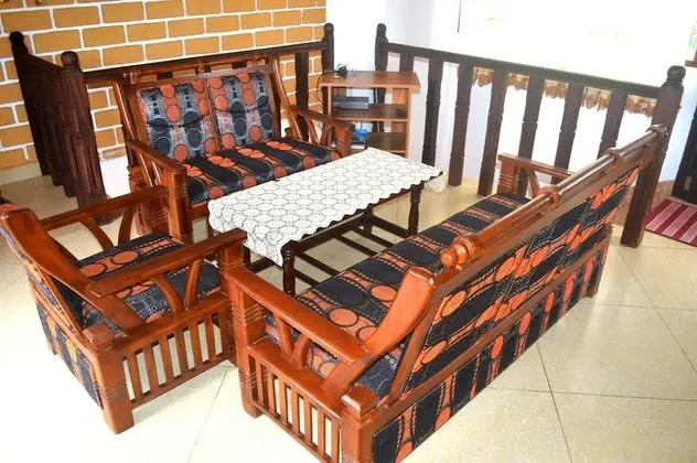 Shyni Tourist Guesthouse - Lobi