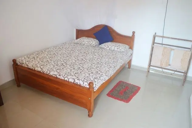 Shyni Tourist Guesthouse - Oda
