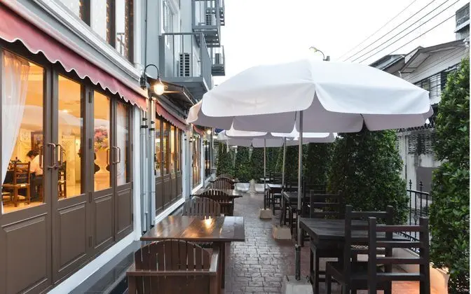 Siam Champs-Élyséesi Unique Hotel, Bangkok - Yeme / İçme