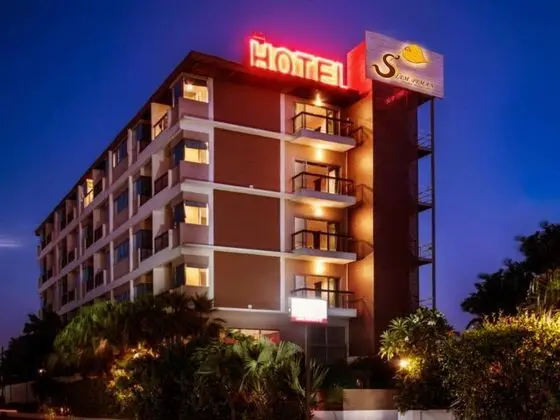 Siam Piman Hotel