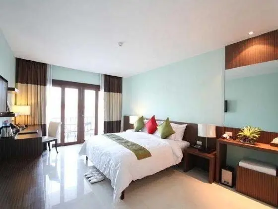 Siam Triangle - Oda