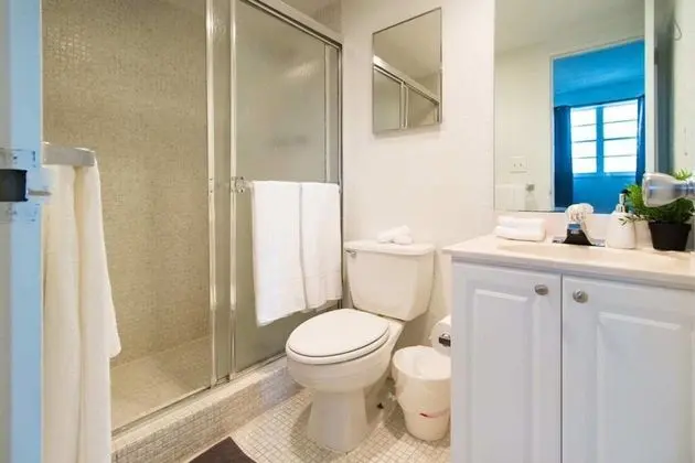 SIAN 2BR Apartment by SV Rentals - Banyo Tipleri