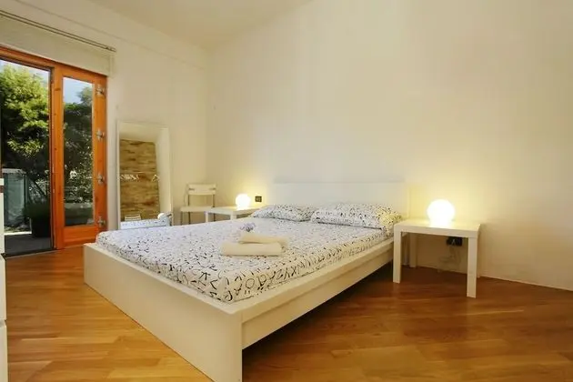 Sicily X 234 Person With Pool