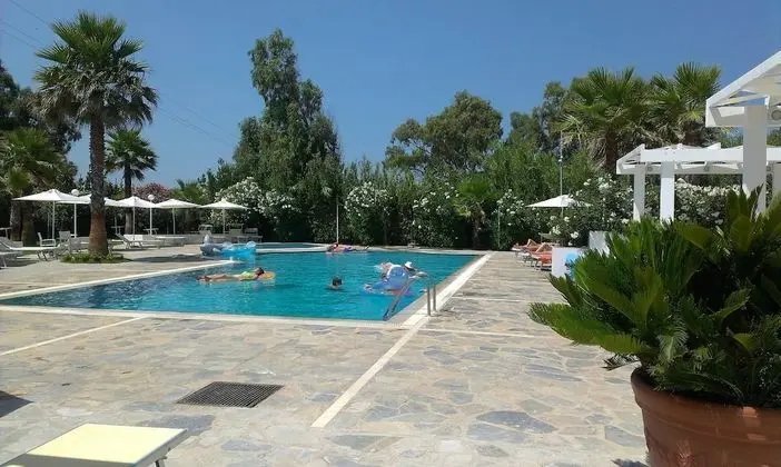 Sidari Beach Hotel - Havuz