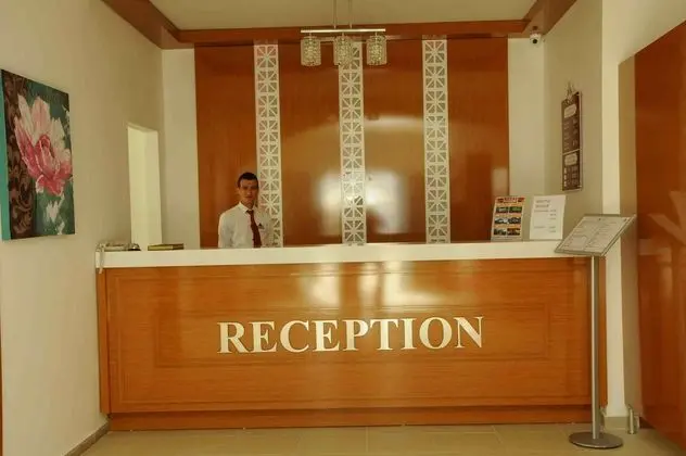 Side Legend Hotel - Lobi