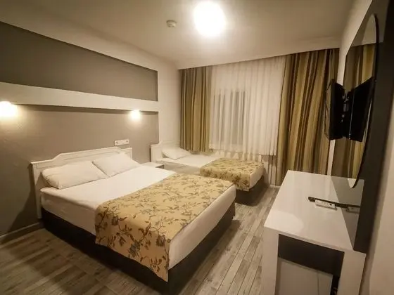 Side Spring Hotel - Oda