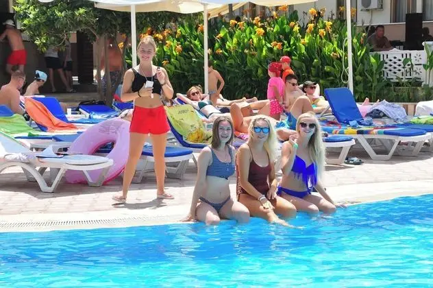 Side Yeşilöz Hotel - Açık Havuz