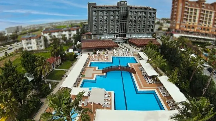 Sidekum Hotel