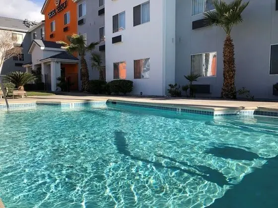 Siegel Select Las Vegas Blvd. - Havuz