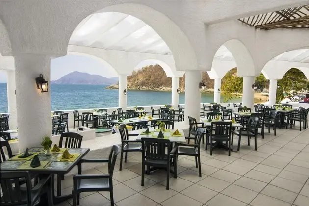 Sierra All Inclusive at Tesoro