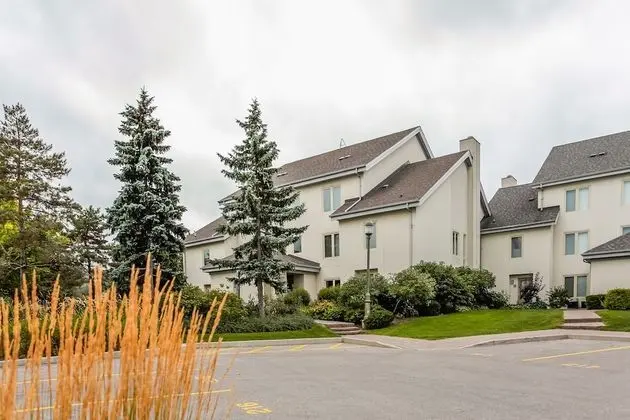 Sierra Lane Condos