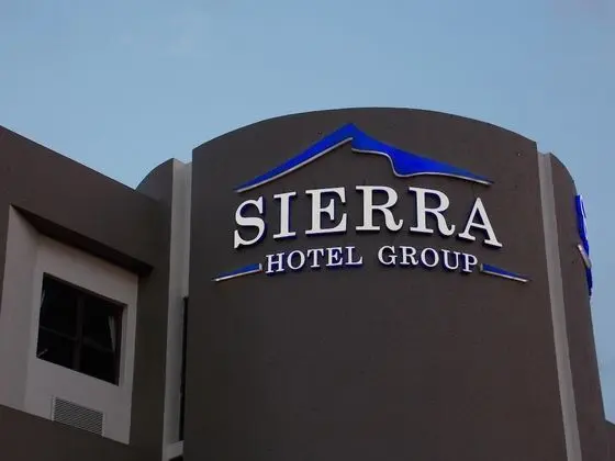 Sierra on Main - Dış Mekan