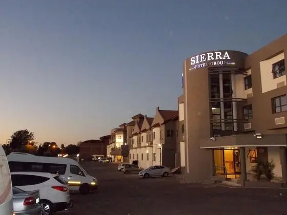 Sierra Square Hotel