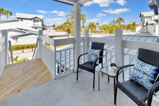 Siesta Bayside 2nd Floor Townhome