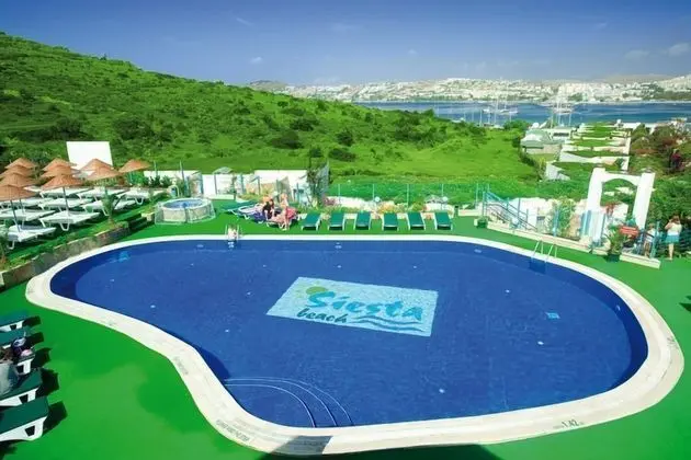 Siesta Beach Apart Hotel - Açık Havuz
