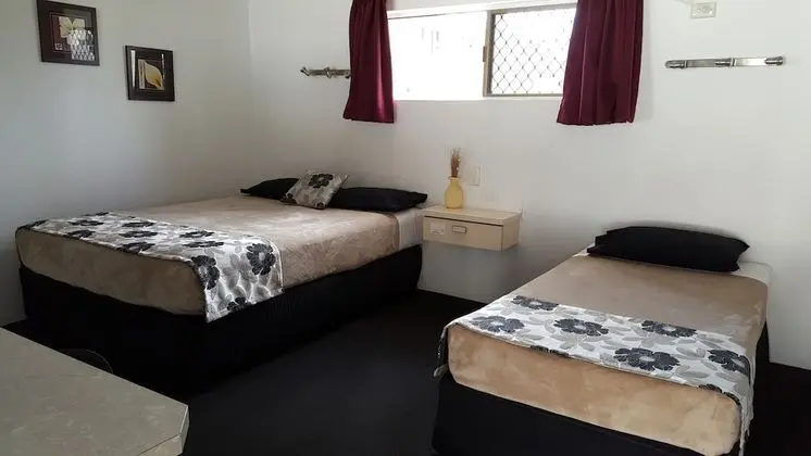 Siesta Villa Motel - Oda