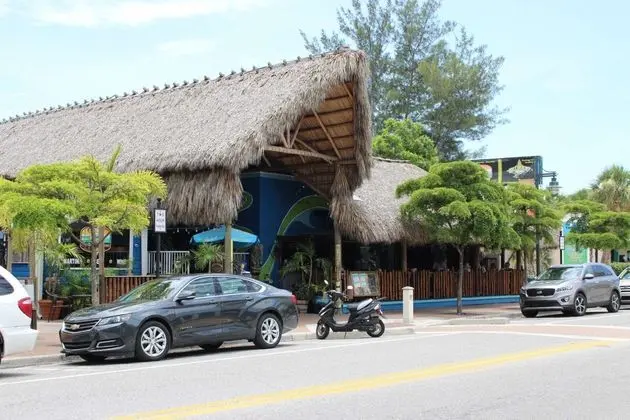 Siesta Sands Beach Resort