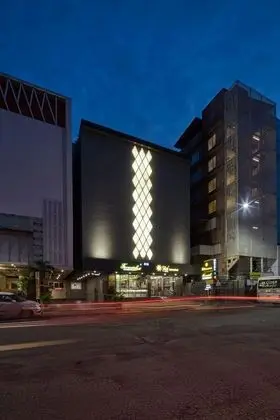 Hotel Sifat International