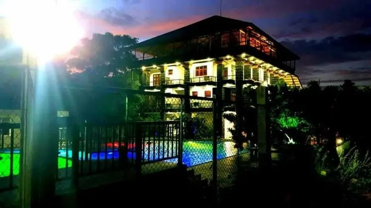 Sigiriya Kingdom Gate Hotel