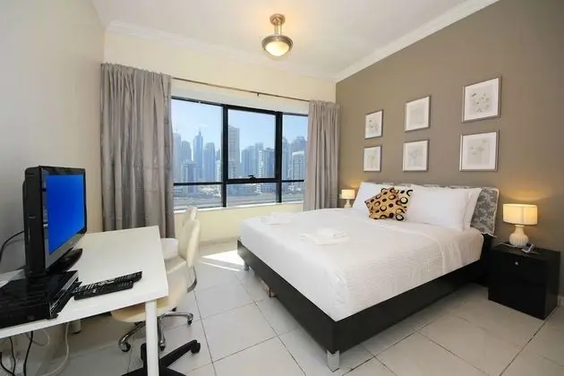 Signature Holiday Home - Al Waleed JLT - Oda