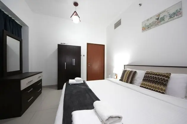 Signature Holiday Home - Marina Pinnacle