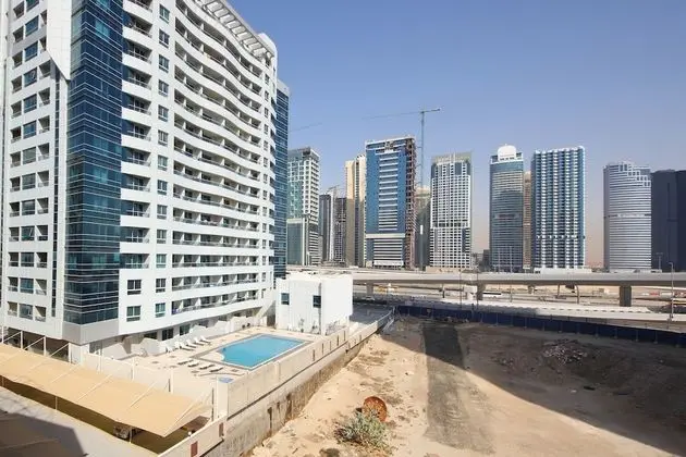 Signature Holiday Homes- Marina Studio