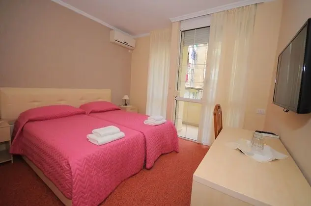 Signature Idea Hotel - Oda
