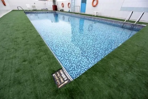 Signature Inn Deira - Free Parking - Havuz