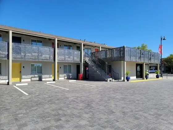 Signature Inn Santa Clara