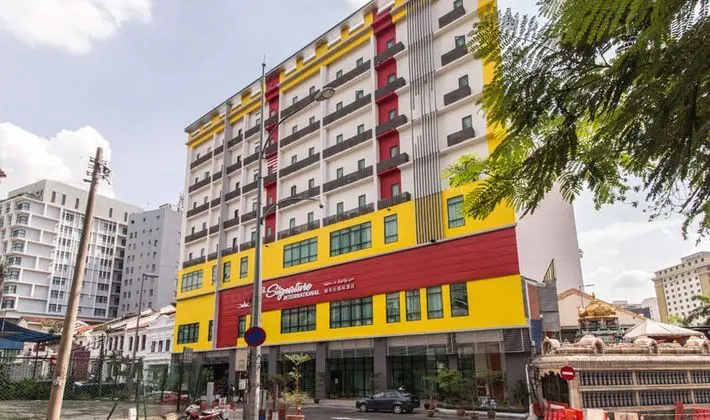 SIGNATURE INTERNATIONAL HOTEL @ PUDURAYA