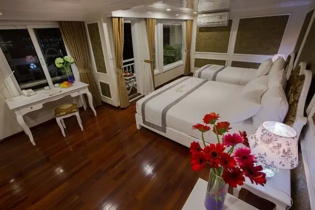 Signature Royal Halong Cruise - Oda