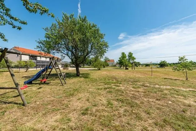 Villa Silentium Rural Area Heated Pool Volleyball Court Children s Playground - Dış Mekan
