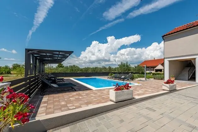 Villa Silentium Rural Area Heated Pool Volleyball Court Children s Playground - Havuz