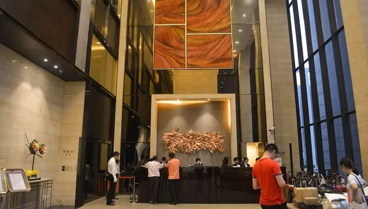 Silin Residence Poly World Trading Center - Lobi