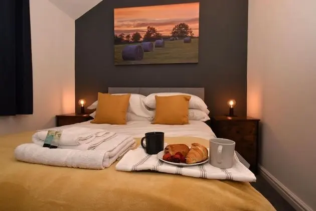 Silk Suite - Chester Road Apartments by Premier Serviced Accommodation