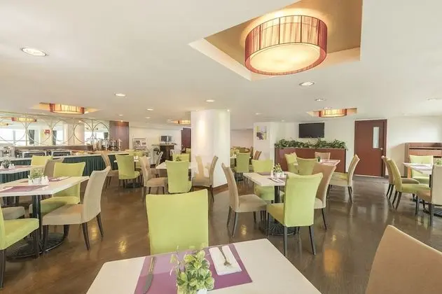 Silka Far East Hotel - Yerinde Yemek