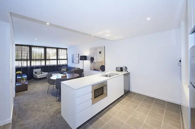 Silkari Suites Chatswood - Mutfak