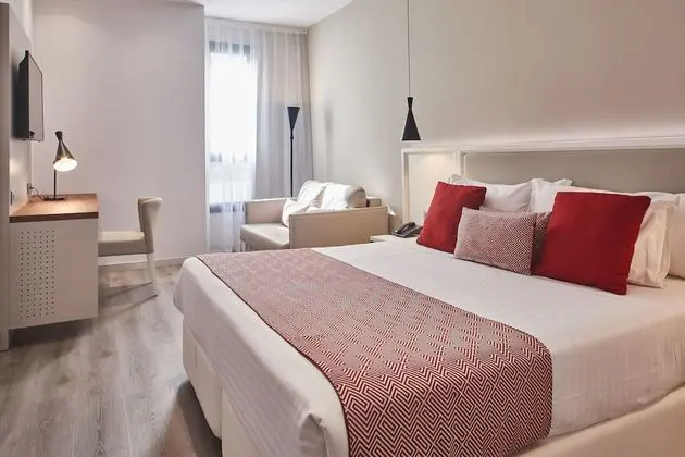 Hotel Silken Rona Dalba