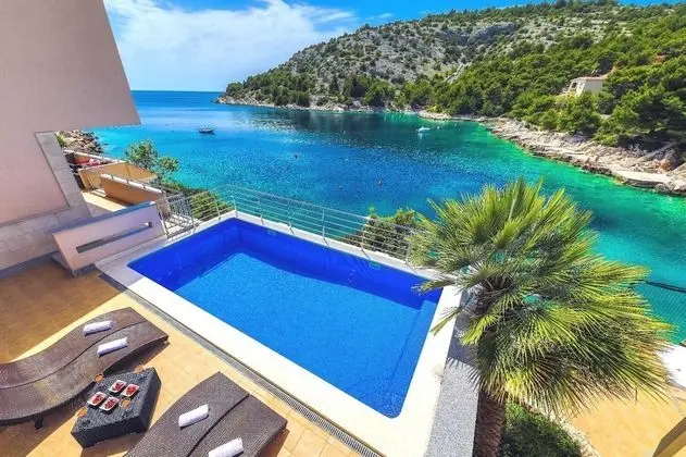 Silva - With Pool and Great View - H - Dış Mekan