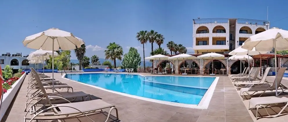Silver Bay Hotel & Bungalows - Havuz